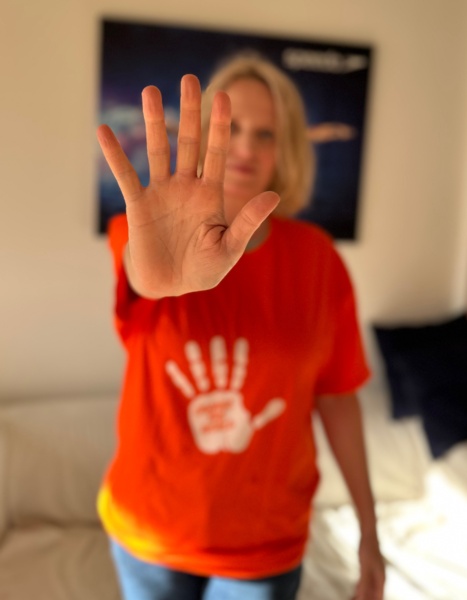 «Orange the World»