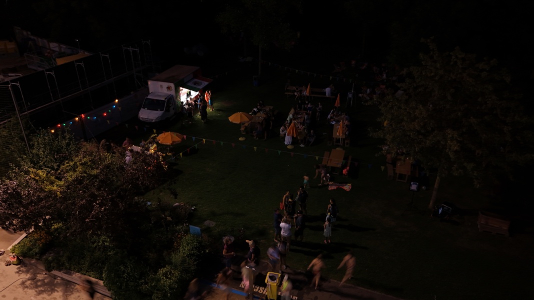Sommernacht am Pool: Beachparty 2025 im Sportbad St. Jakob